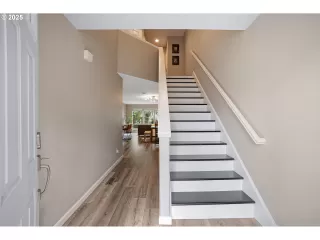 Photo #1: 490935506 Listing