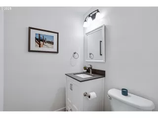 Photo #6: 490935506 Listing