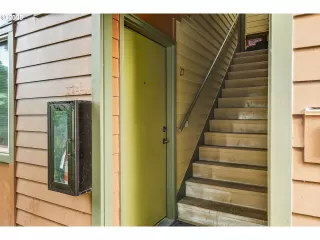 More Details about MLS # 491229079 : 4653 NE KILLINGSWORTH ST 27