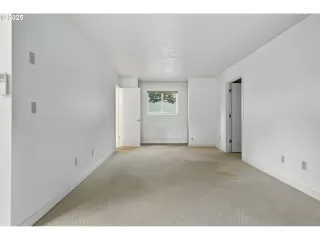 Photo #2: 491229079 Listing 