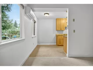 Photo #5: 491229079 Listing 