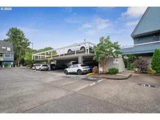 Photo #1: 492099519 Listing 