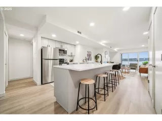 Photo #3: 492099519 Listing 