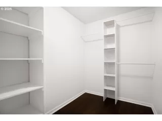 Photo #3: 492361548 Listing