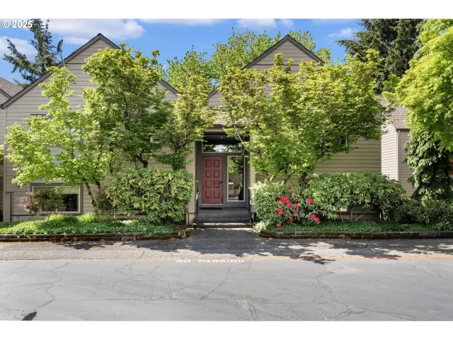 MLS: 492797549 Condo For Sale