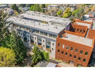 Click for more information on MLS # 493259650 : 4216 N MISSISSIPPI AVE #402 More Details about MLS # 493259650 : 4216 N MISSISSIPPI AVE #402