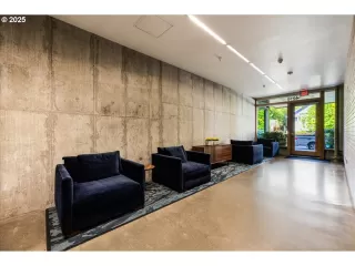 Photo #2: 493259650 Listing 