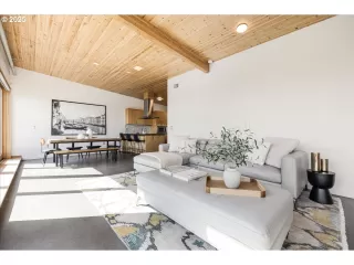 Photo #5: 493259650 Listing 