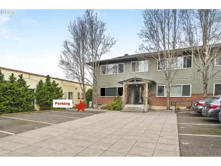 More Details about MLS # 493351455 : 2301 SE CARUTHERS ST 1