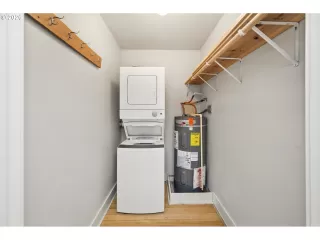 Photo #5: 493351455 Listing 