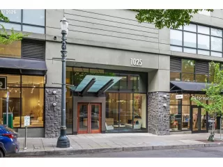 Photo #2: 493769587 Listing 