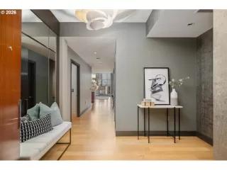 Photo #5: 493769587 Listing 