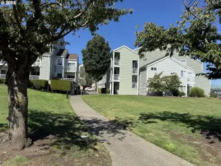 Photo #4: 494526849 Listing 