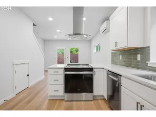 Photo #5: 494820532 Listing 