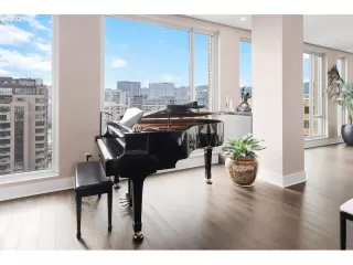 Photo #6: 495337429 Listing