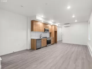 Photo #4: 495803135 Listing