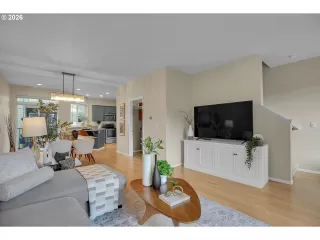 Photo #3: 496032624 Listing