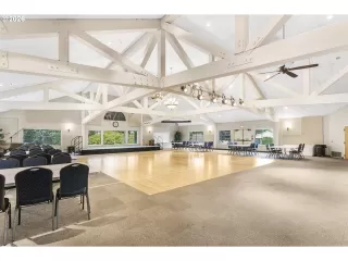 Photo #4: 497162127 Listing