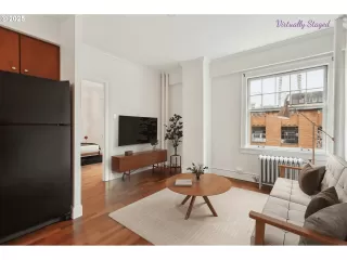 Photo #6: 497664765 Listing