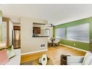 Photo #3: 497931988 Listing 