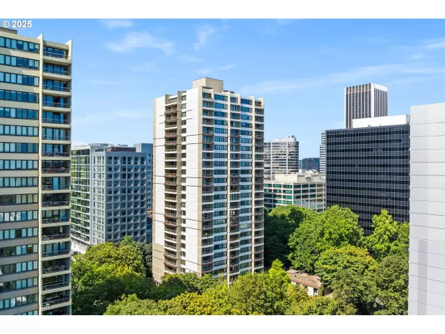 MLS: 498911263 Condo For Sale