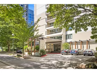 Photo #3: 498911263 Listing