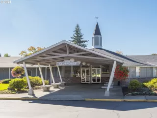 Photo #3: 499676587 Listing