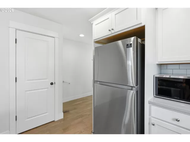 MLS: 500657104 Condo For Sale