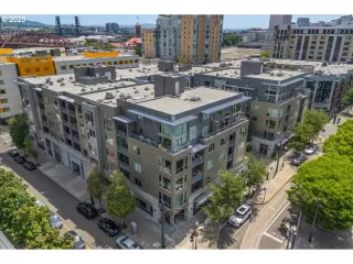 Photo #2: 501267623 Listing