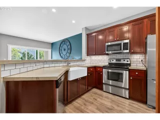 Photo #2: 501721022 Listing