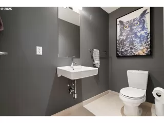 Photo #6: 501773161 Listing