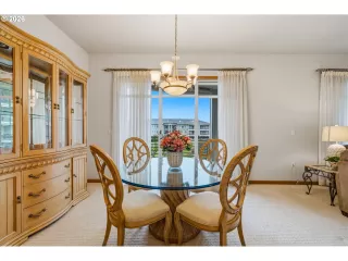 Photo #2: 503348222 Listing