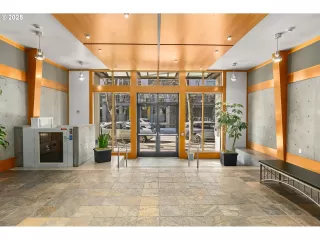 Photo #6: 503650975 Listing