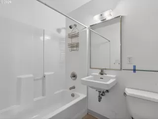 Photo #1: 503820284 Listing 