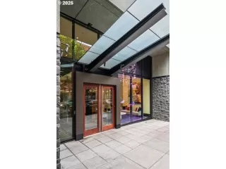 Photo #2: 504408293 Listing