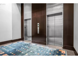 Photo #6: 504408293 Listing