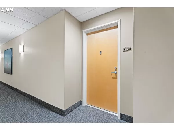 MLS: 504466332 Condo For Sale