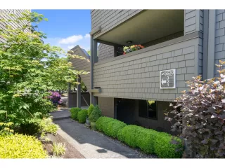 Photo #2: 504539433 Listing