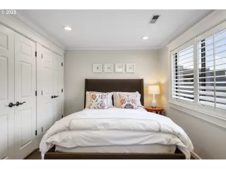 Photo #6: 504539433 Listing