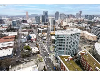 Photo #2: 505287807 Listing