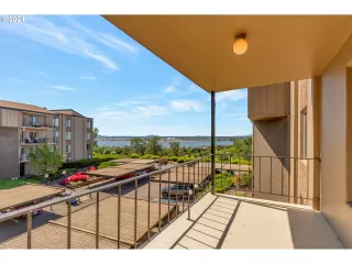 Photo #2: 505378693 Listing 