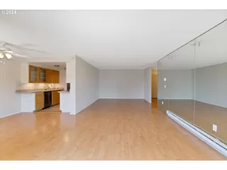 Photo #6: 505378693 Listing 