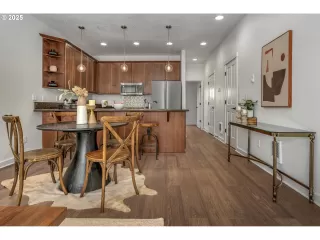 Photo #5: 505630989 Listing 