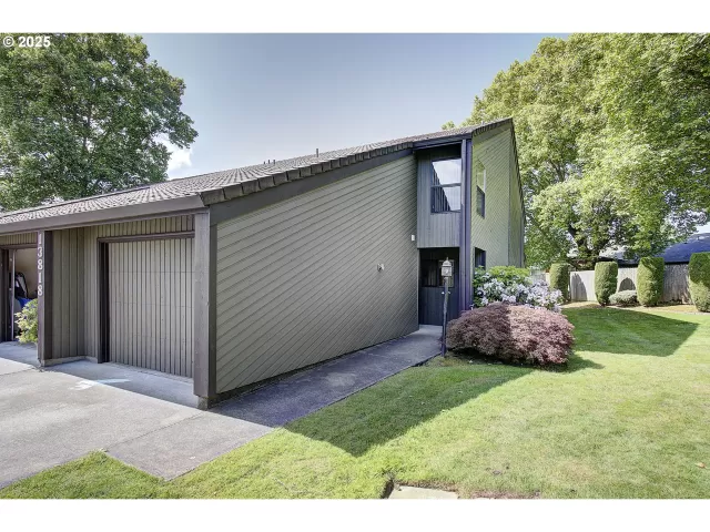 MLS: 506961320 Condo For Sale