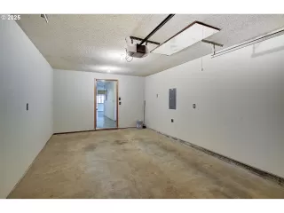 Photo #1: 506961320 Listing