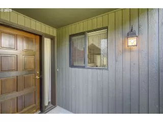 Photo #3: 506961320 Listing