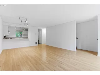 Photo #1: 507590635 Listing 