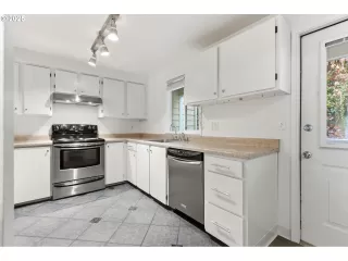 Photo #5: 507590635 Listing 