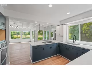 Photo #5: 508395182 Listing 