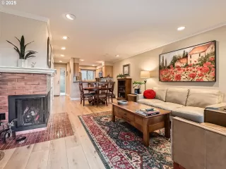 Photo #3: 509561613 Listing